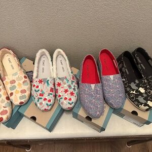 Toms Holiday Shoes